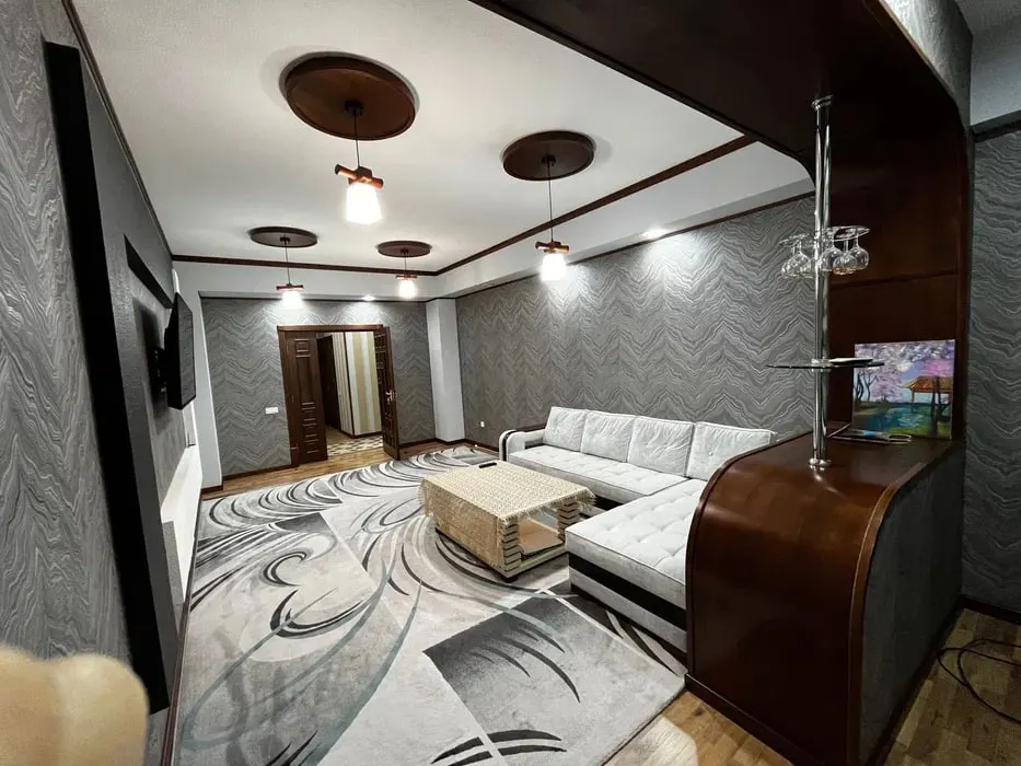 Ижарага берилади 2 хонали квартира, 90 м², 3/5 қават — Яшнобод тумани