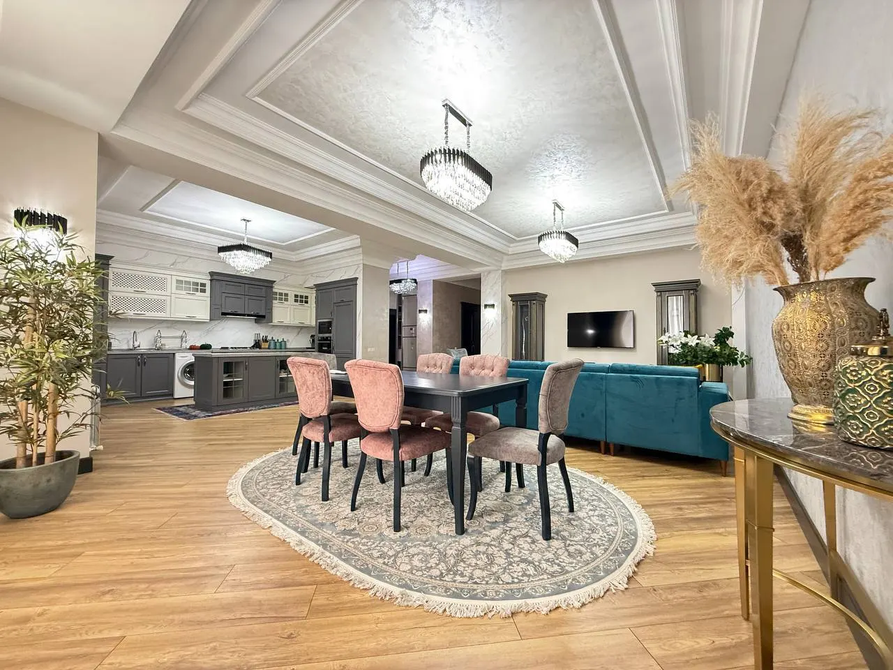 Продаётся 3-комнатная квартира, 135 м², 5/6 этаж — Яккасарайский район