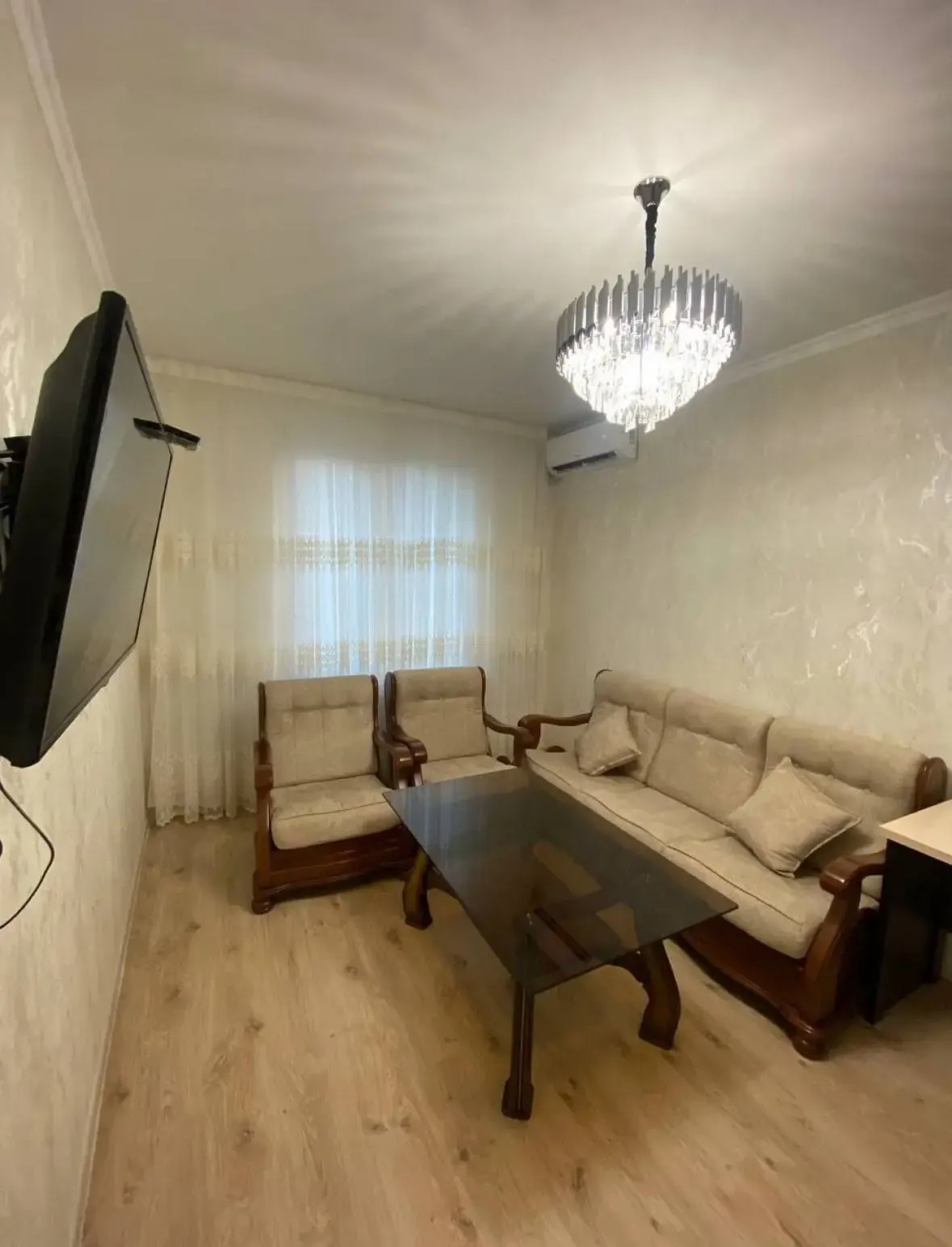 Сдаётся 2-комнатная квартира, 56 м², 1/9 этаж — Алмазарский район