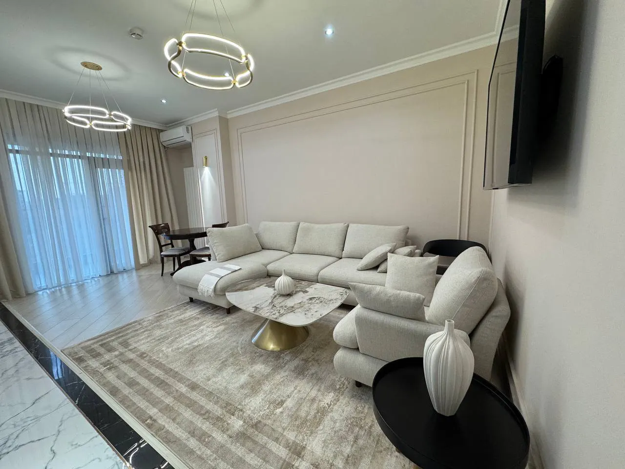 Ijaraga beriladi 3 xonali kvartira, 105 m², 7/21 qavat — Mirzo Ulugʻbek tumani