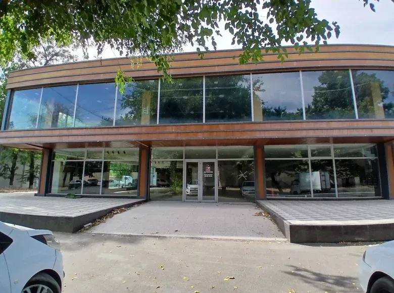 Ижарага берилади тижорат биноси, 1500 м², 1/2 қават — Олмазор тумани