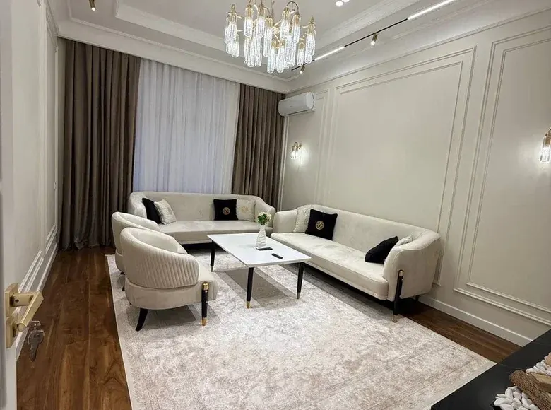 Sotiladi 4 xonali kvartira, 100 m², 6/10 qavat — Mirzo Ulugʻbek tumani