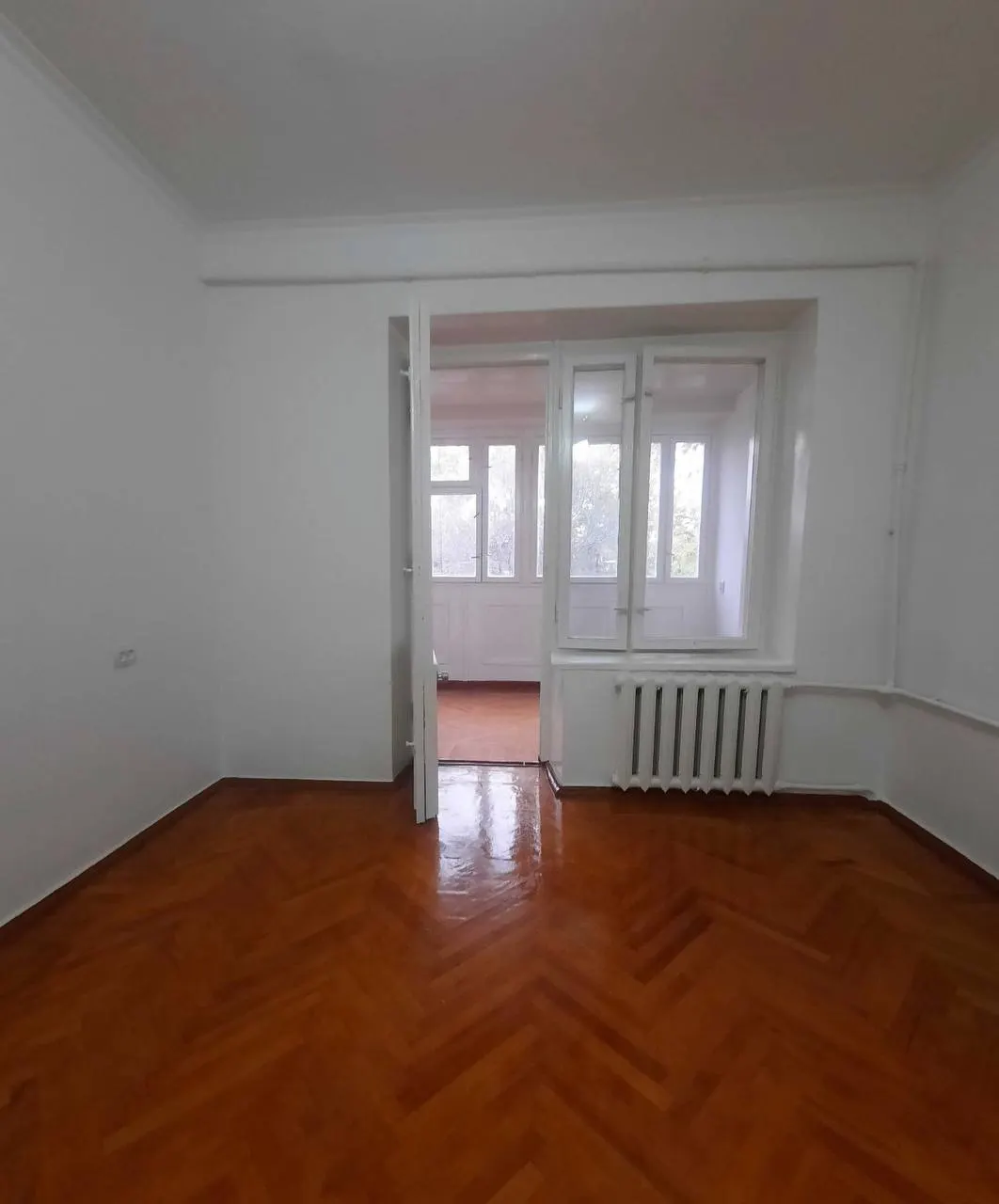Sotiladi 1 xonali kvartira, 45 m², 4/4 qavat — Mirzo Ulugʻbek tumani