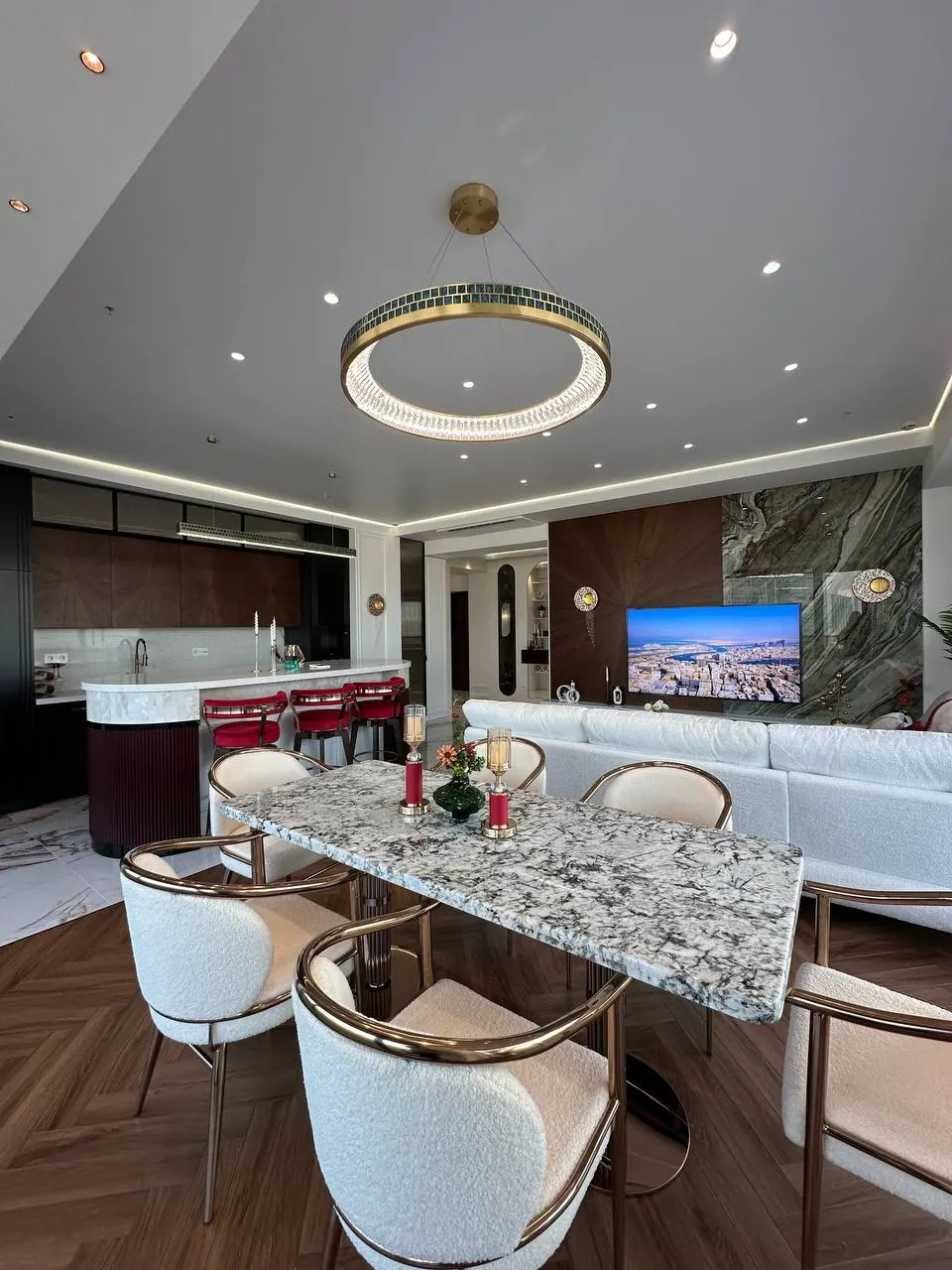 Сотилади 3 хонали квартира, 126 м², 18/27 қават — Шайхонтоҳур тумани