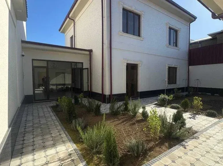 Sotiladi 5 xonali hovli uy, 3.4 sotix, 210 m² — Mirzo Ulugʻbek tumani