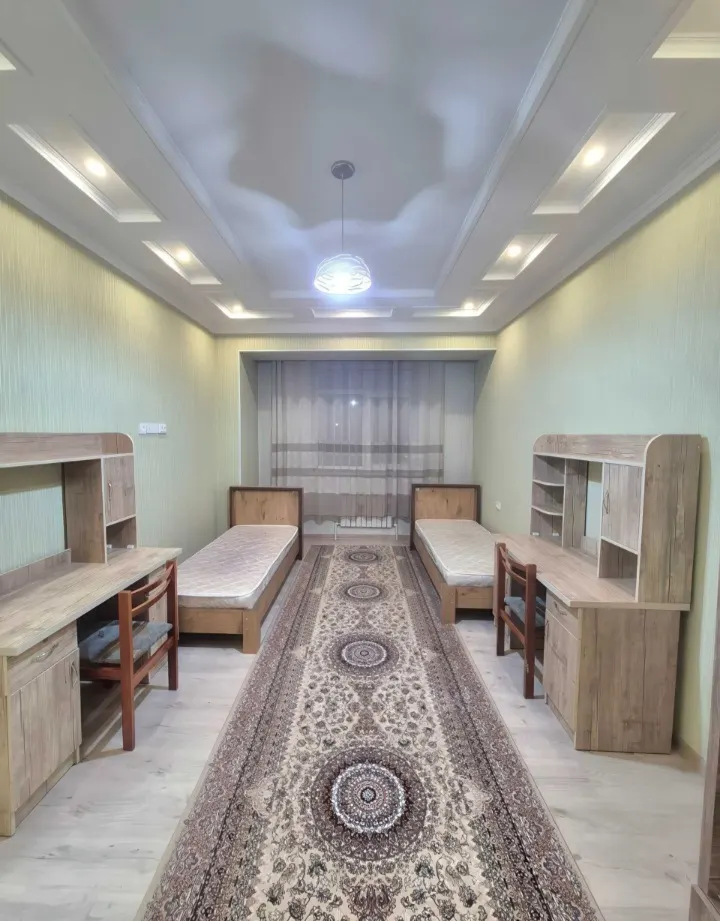 Сдаётся 4-комнатная квартира, 130 м², 4/9 этаж — Яшнабадский район