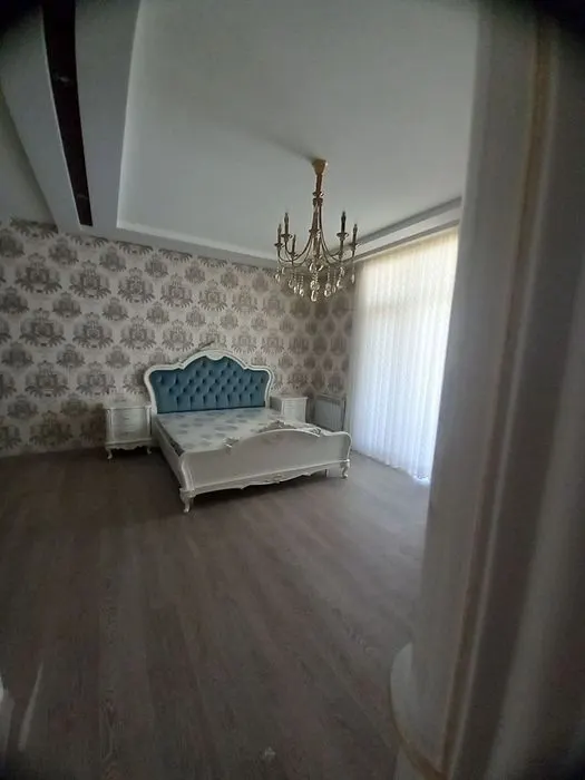 Ijaraga beriladi 4 xonali kvartira, 100 m², 6/8 qavat — Yakkasaroy tumani