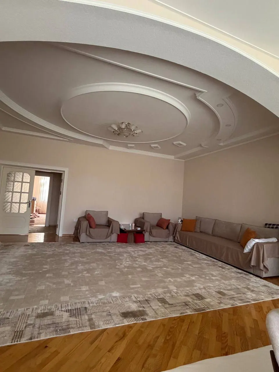 Сотилади 4 хонали квартира, 162 м², 3/4 қават — Миробод тумани