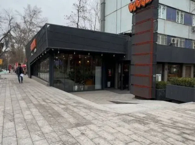 Сотилади тижорат биноси, 100 м² — Мирзо Улуғбек тумани