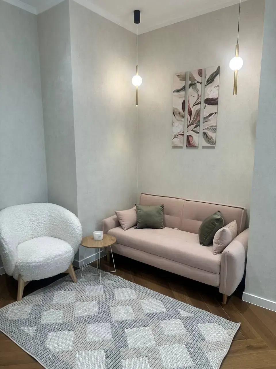 Сотилади 2 хонали квартира, 45 м², 7/13 қават — Мирзо Улуғбек тумани