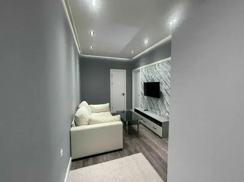 Сотилади 2 хонали квартира, 63 м², 4/10 қават — Мирзо Улуғбек тумани