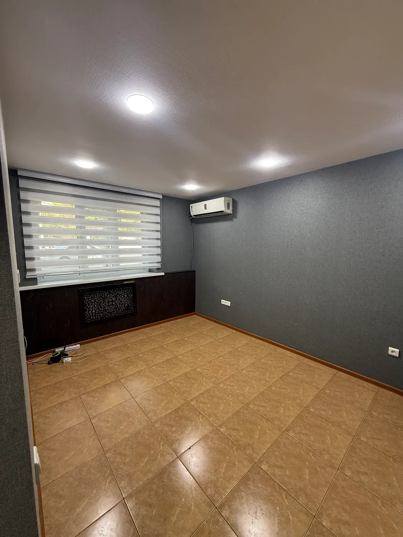 Ijaraga beriladi tijorat binosi, 32 m² — Olmazor tumani