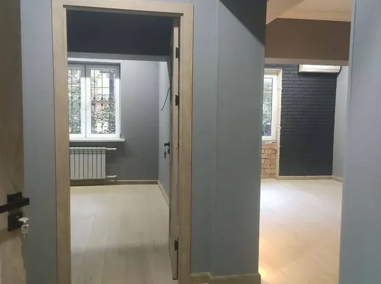 Ижарага берилади офис, 56 м² — Миробод тумани
