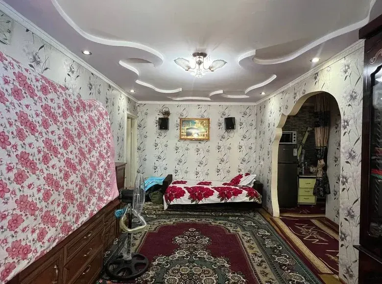Продаётся 2-комнатная квартира, 56 м², 3/4 этаж — Фергана