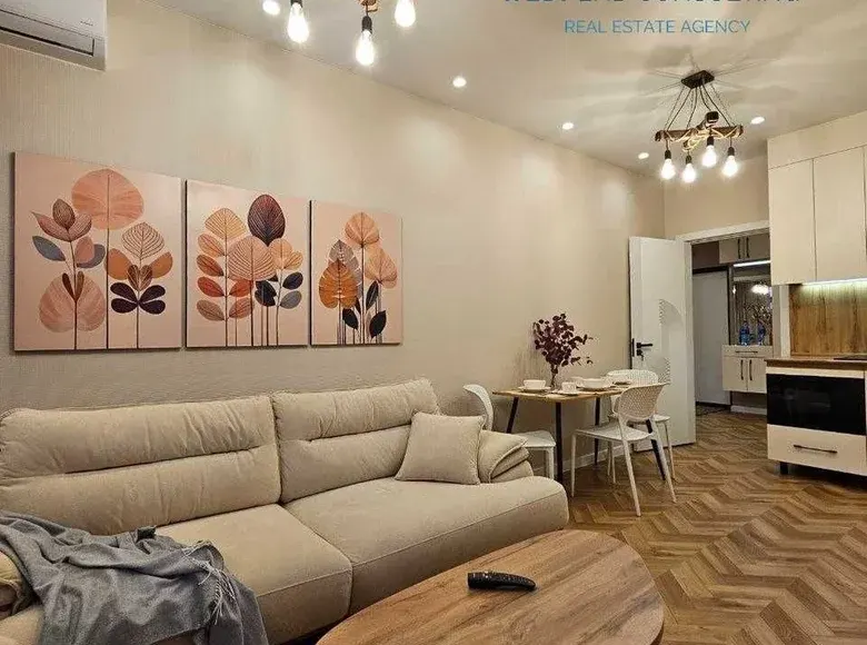 Продаётся 2-комнатная квартира, 56 м², 13/17 этаж — Мирабадский район