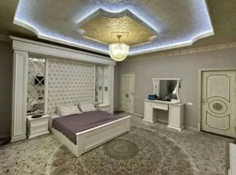 Сотилади 4 хонали квартира, 400 м², 1/7 қават — Шайхонтоҳур тумани