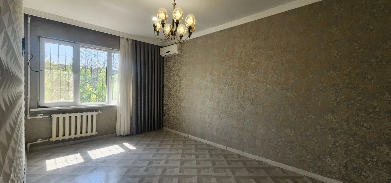 Sotiladi 4 xonali kvartira, 82 m², 2/4 qavat — Yunusobod tumani