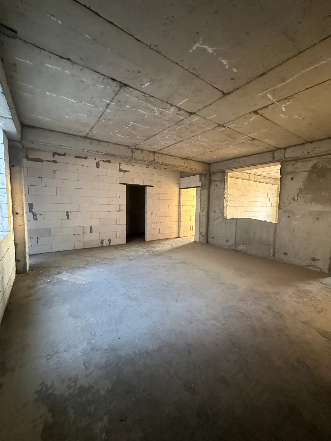 Sotiladi 4 xonali kvartira, 170 m², 10/10 qavat — Yakkasaroy tumani