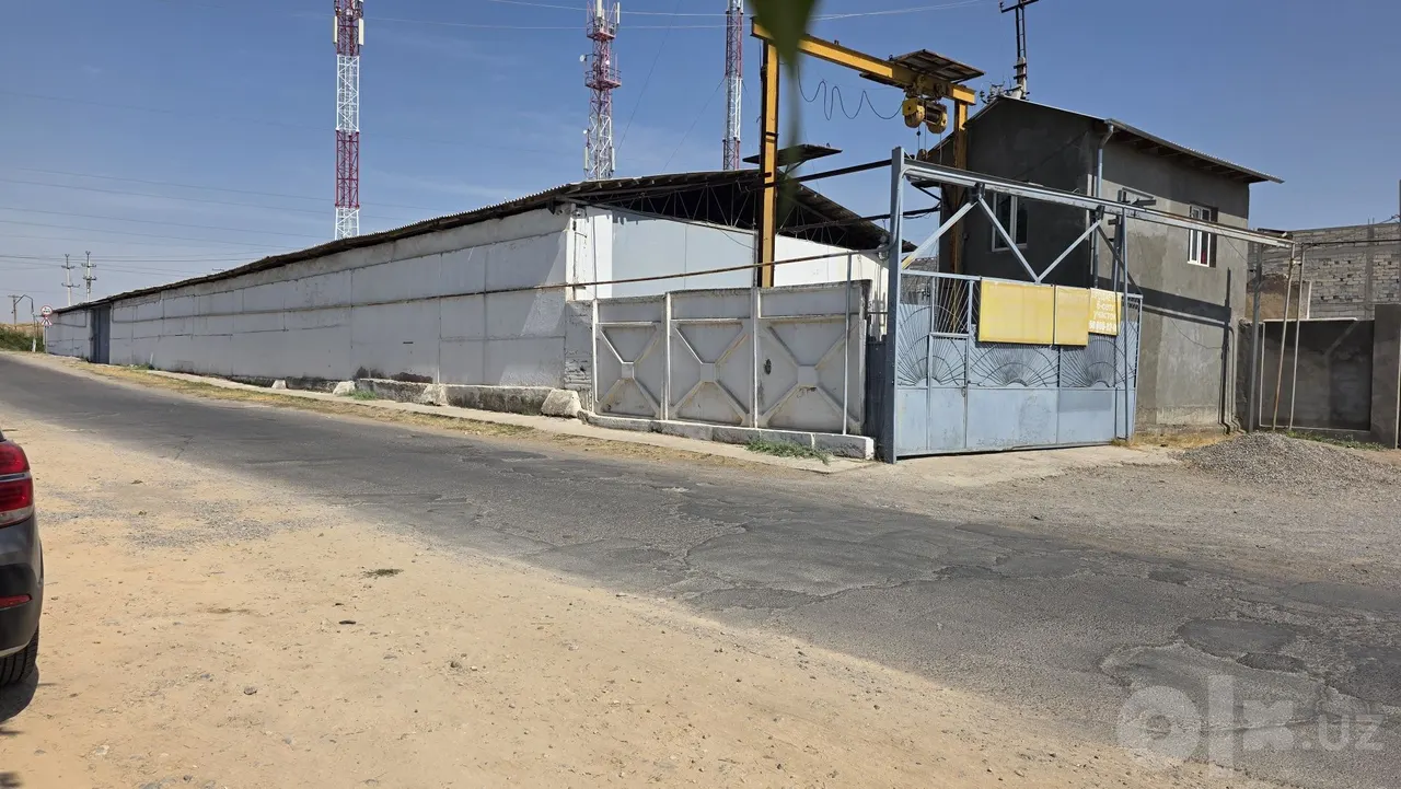 Сотилади тижорат биноси, 1200 м², 12 сотих — Қибрай тумани