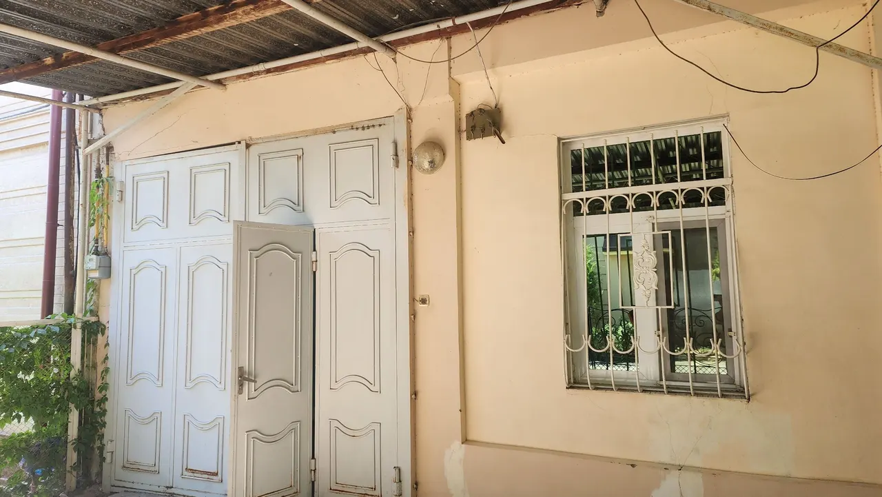 Sotiladi 4 xonali hovli uy, 3 sotix — Mirzo Ulugʻbek tumani
