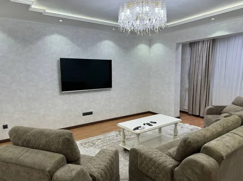 Сотилади 2 хонали квартира, 60 м², 4/9 қават — Мирзо Улуғбек тумани