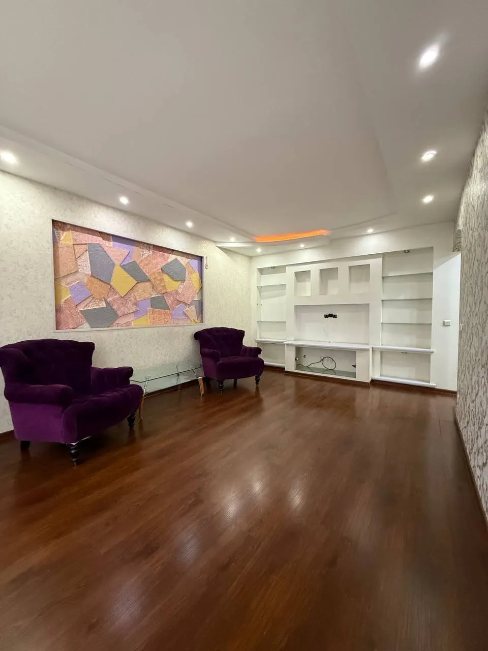 Сдаётся 2-комнатная квартира, 70 м², 3/9 этаж — Яккасарайский район