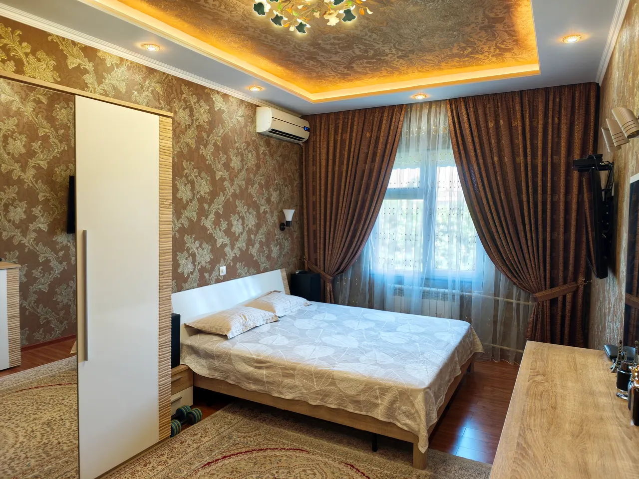 Сотилади 4 хонали квартира, 95 м², 5/9 қават — Мирзо Улуғбек тумани