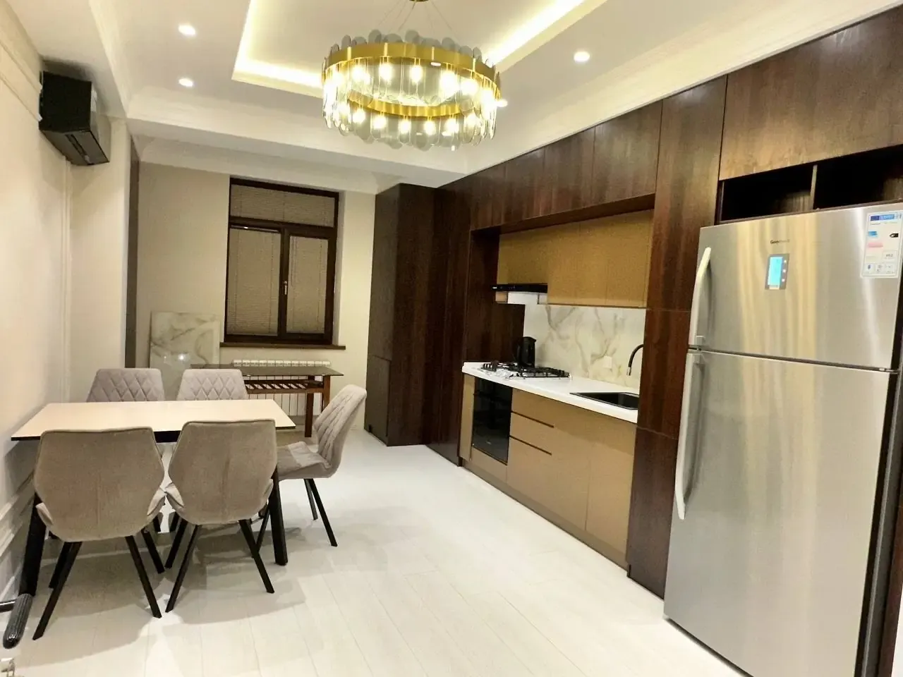 Сотилади 3 хонали квартира, 129 м², 8/9 қават — Янгиҳаёт тумани