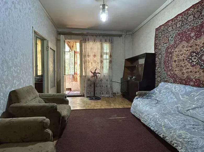 Продаётся 2-комнатная квартира, 38 м², 1/4 этаж — Яшнабадский район