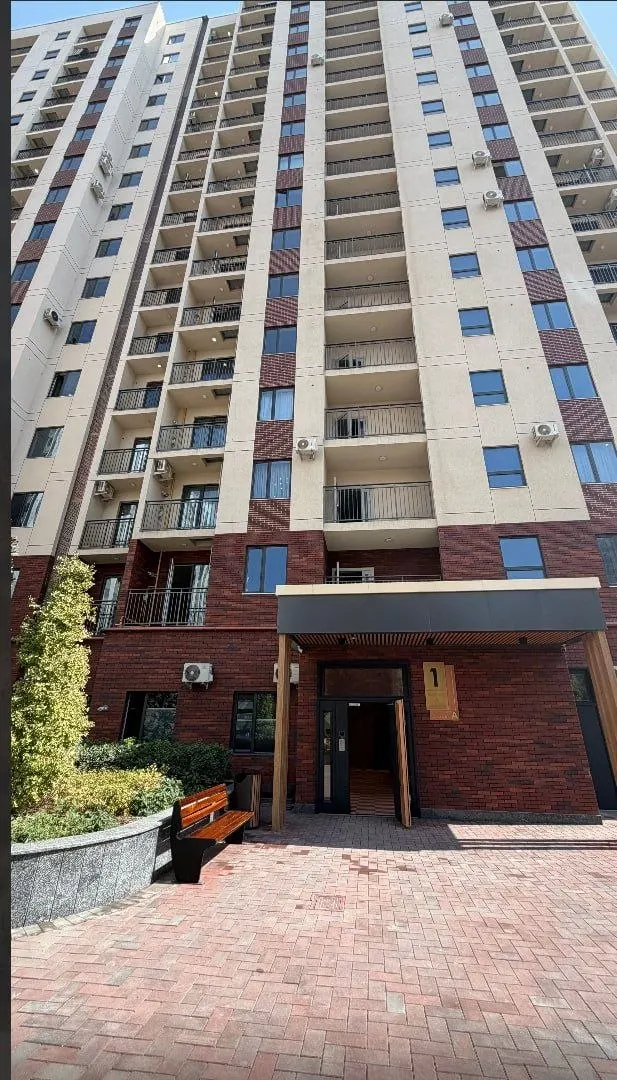 Продаётся 1-комнатная квартира, 37 м², 16/16 этаж — Яшнабадский район