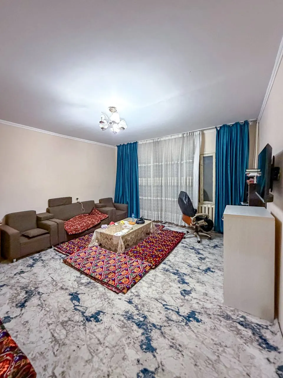 Sotiladi 2 xonali kvartira, 65 m², 1/9 qavat — Mirzo Ulugʻbek tumani