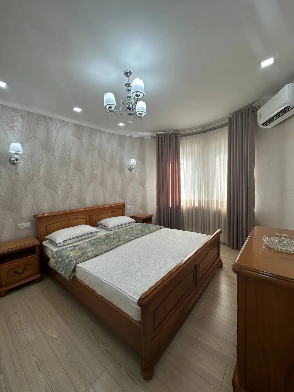 Сдаётся 2-комнатная квартира, 76 м², 9/16 этаж — Юнусабадский район