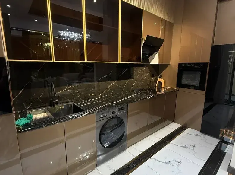 Сдаётся 3-комнатная квартира, 86 м², 4/10 этаж — Мирабадский район