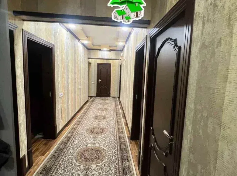 Сотилади 5 хонали квартира, 120 м², 3/5 қават — Чилонзор тумани