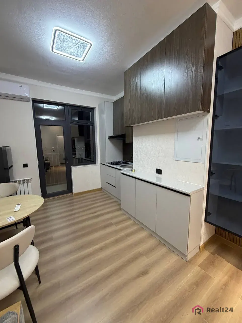 Ижарага берилади 1 хонали квартира, 40 м², 13/16 қават — Янгиҳаёт тумани
