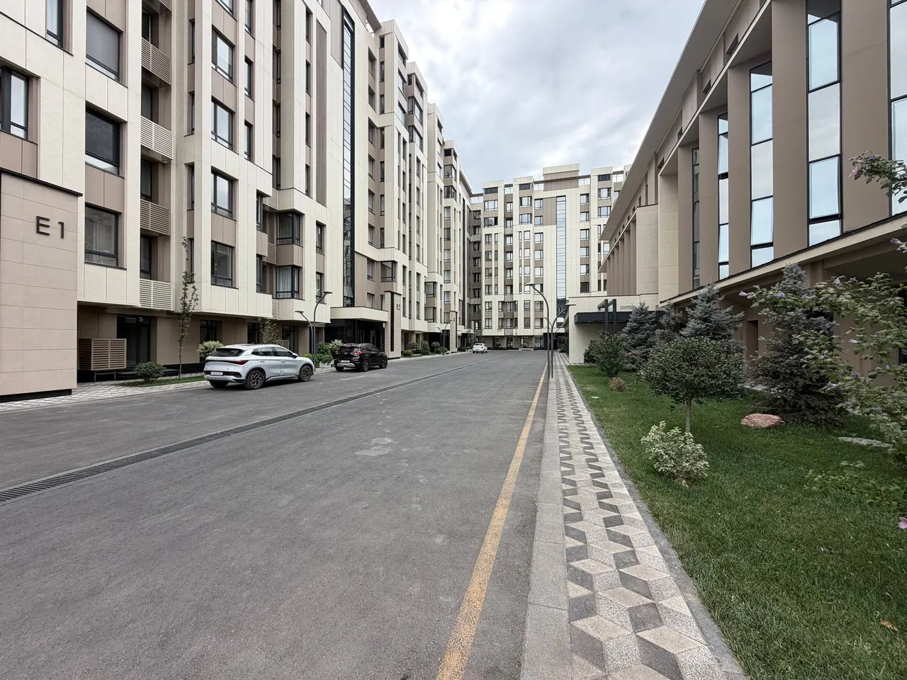 Продаётся 2-комнатная квартира, 53 м², 4/9 этаж — Юнусабадский район
