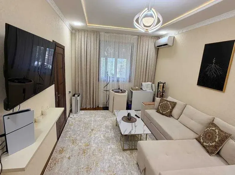 Сотилади 2 хонали квартира, 33 м², 5/5 қават — Мирзо Улуғбек тумани