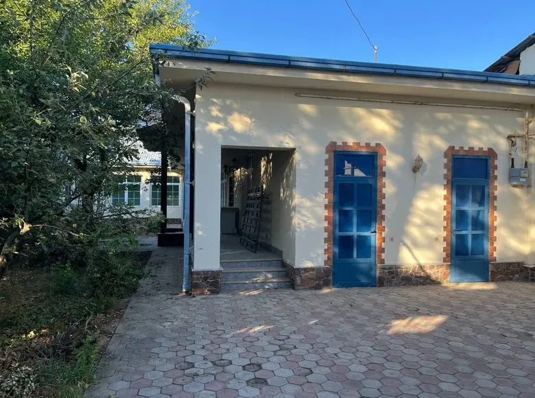 Сотилади 4 хонали ҳовли уй, 8.1 сотих, 207 м² — Қибрай тумани