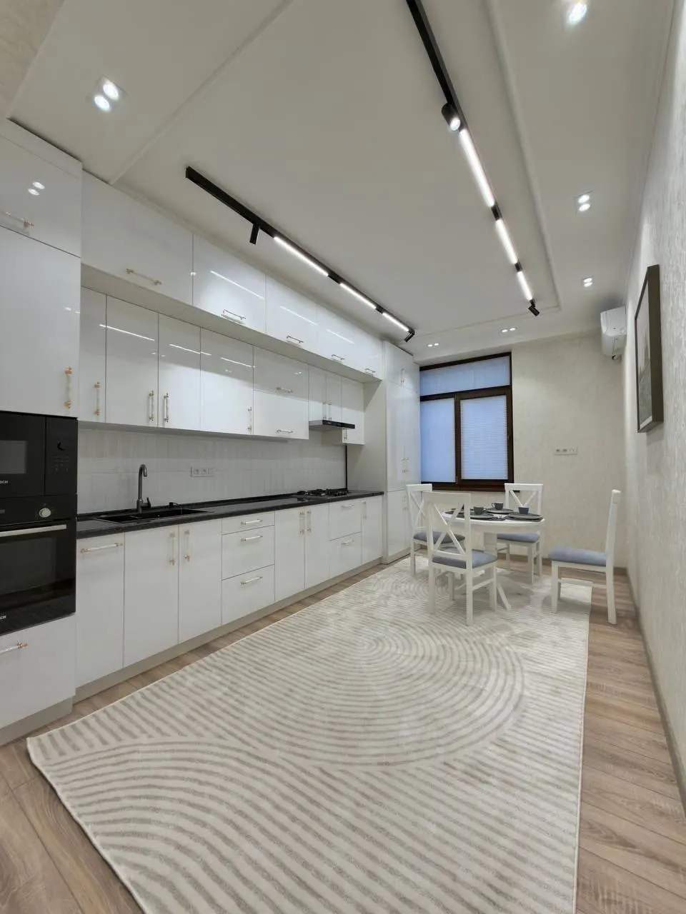 Сотилади 3 хонали квартира, 87 м², 4/9 қават — Мирзо Улуғбек тумани