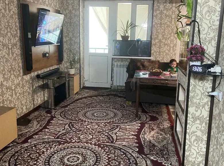 Сотилади 3 хонали квартира, 60 м², 6/7 қават — Янгиҳаёт тумани