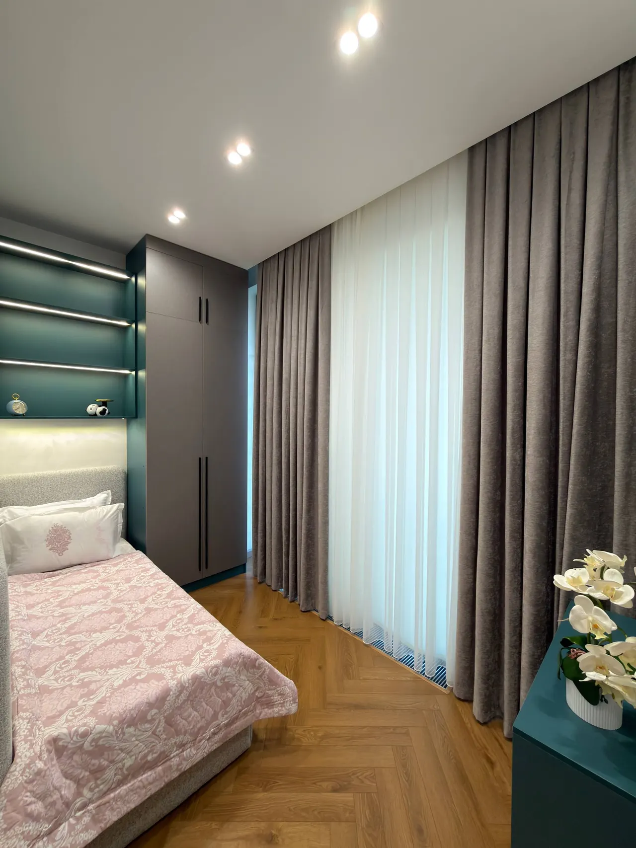 Продаётся 5-комнатная квартира, 132 м², 8/8 этаж — Яшнабадский район