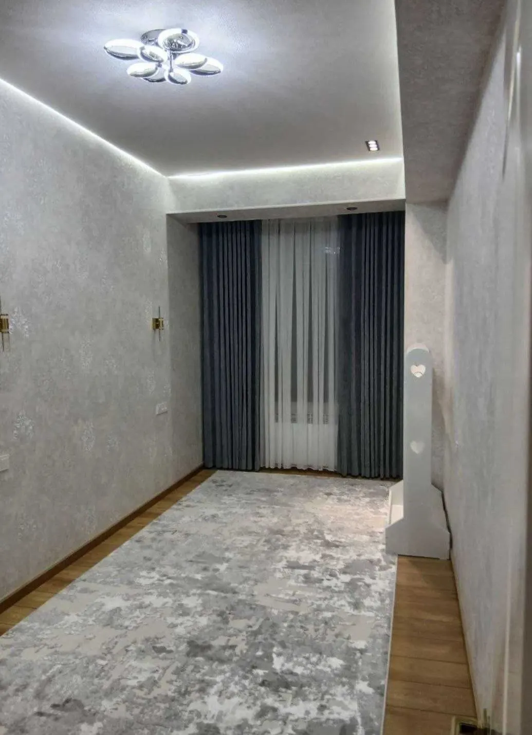 Sotiladi 2 xonali kvartira, 90 m², 3/10 qavat — Chilonzor tumani