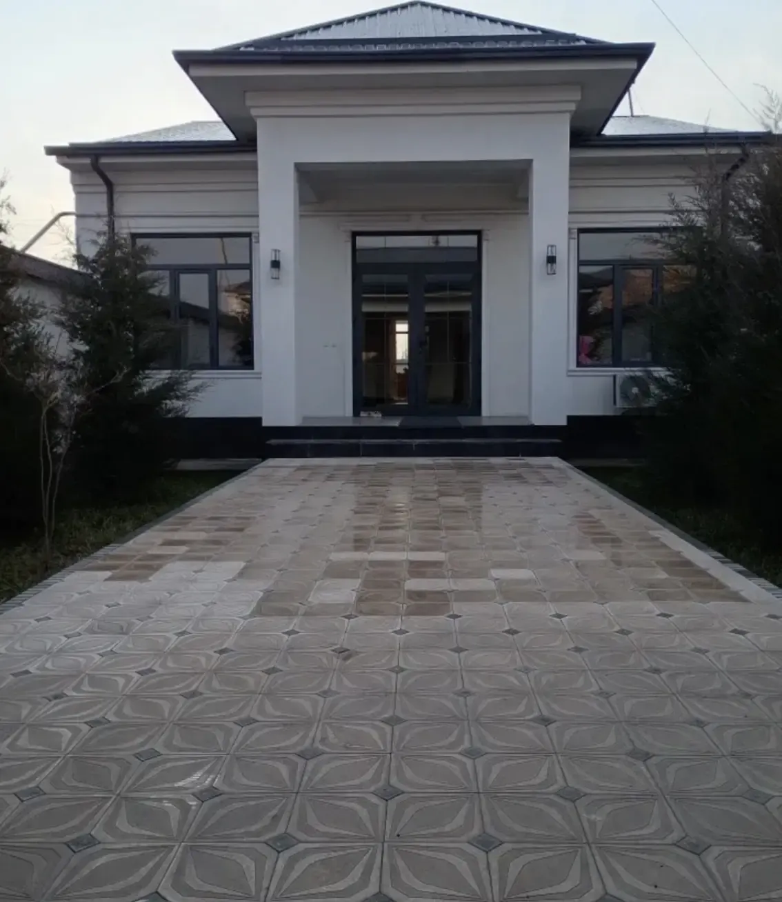 Sotiladi 5 xonali hovli uy, 4,3 sotix, 1 qavatli — Yuqorichirchiq tumani