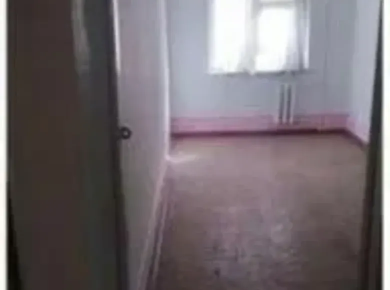 Продаётся 3-комнатная квартира, 65 м², 3/4 этаж — Чиланзарский район