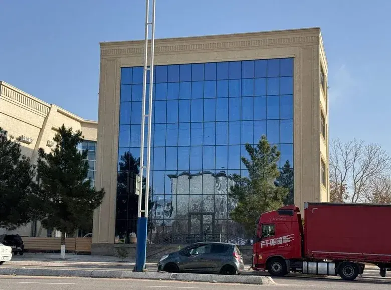 Ijaraga beriladi tijorat binosi, 2000 m² — Yashnobod tumani