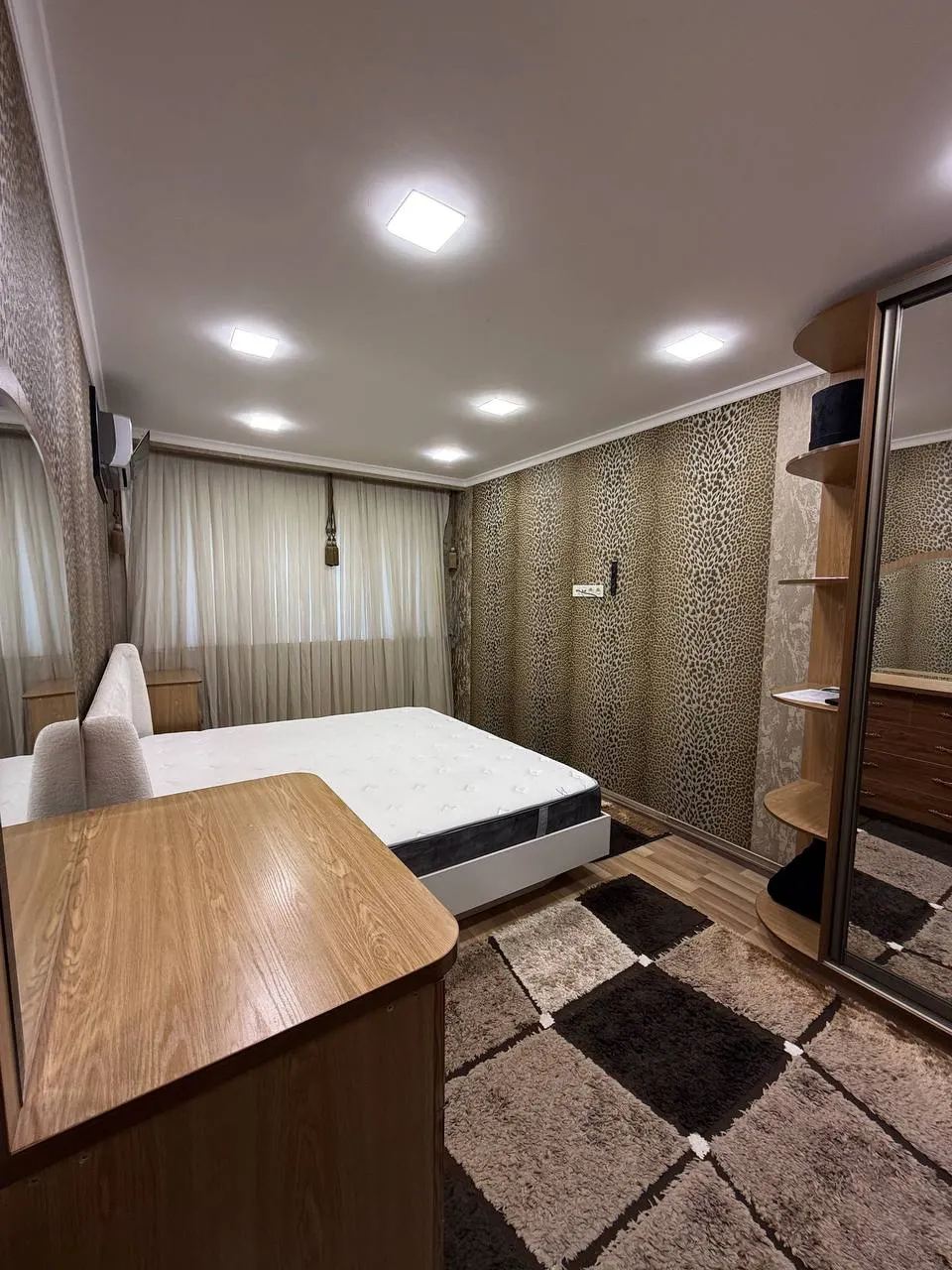 Сотилади 4 хонали квартира, 97 м², 4/9 қават — Мирзо Улуғбек тумани