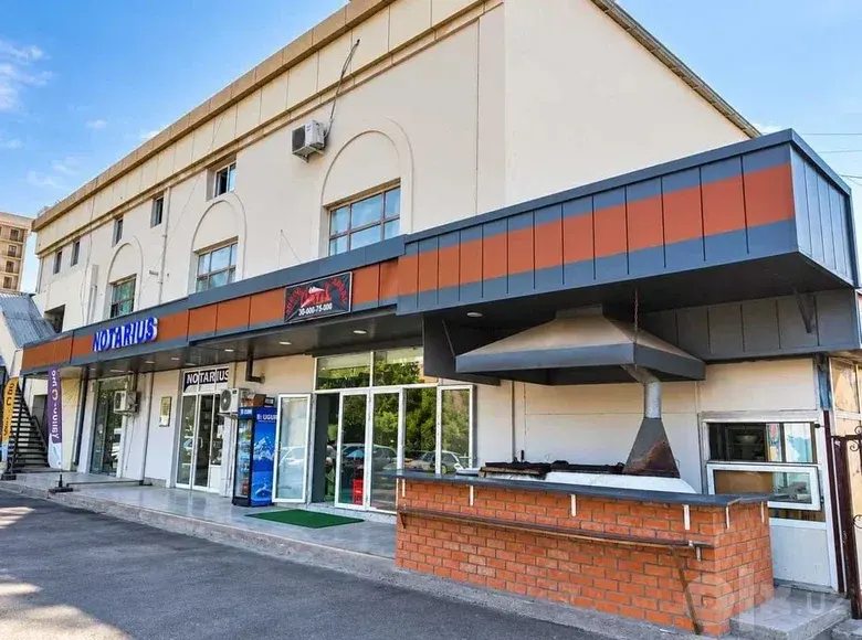 Продаётся коммерческое помещение, 706 м², 2.4 сот., 3/3 этаж — Ташкент