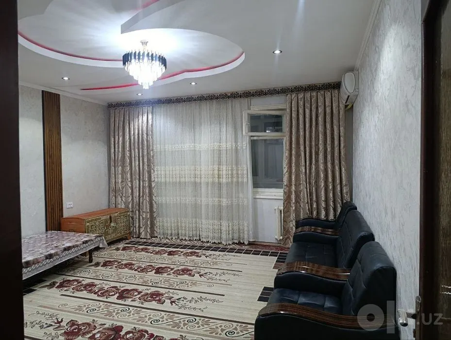 Сдаётся 3-комнатная квартира, 72 м², 1/1 этаж — Мирабадский район