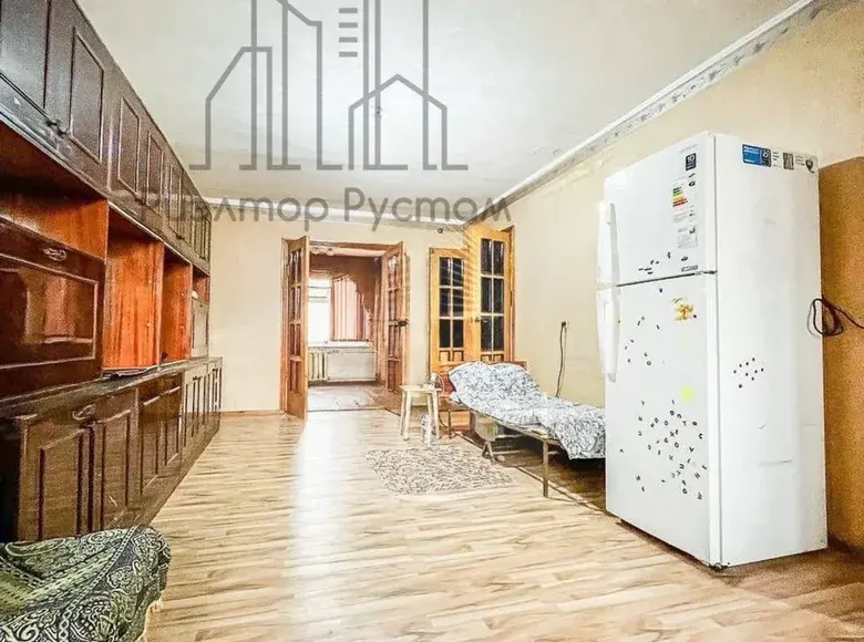 Sotiladi 3 xonali kvartira, 70 m², 4/5 qavat — Mirzo Ulugʻbek tumani