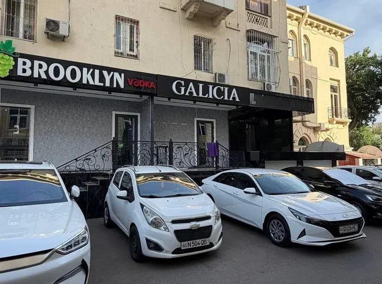 Сотилади тижорат биноси, 85 м², 1/3 қават — Шайхонтоҳур тумани